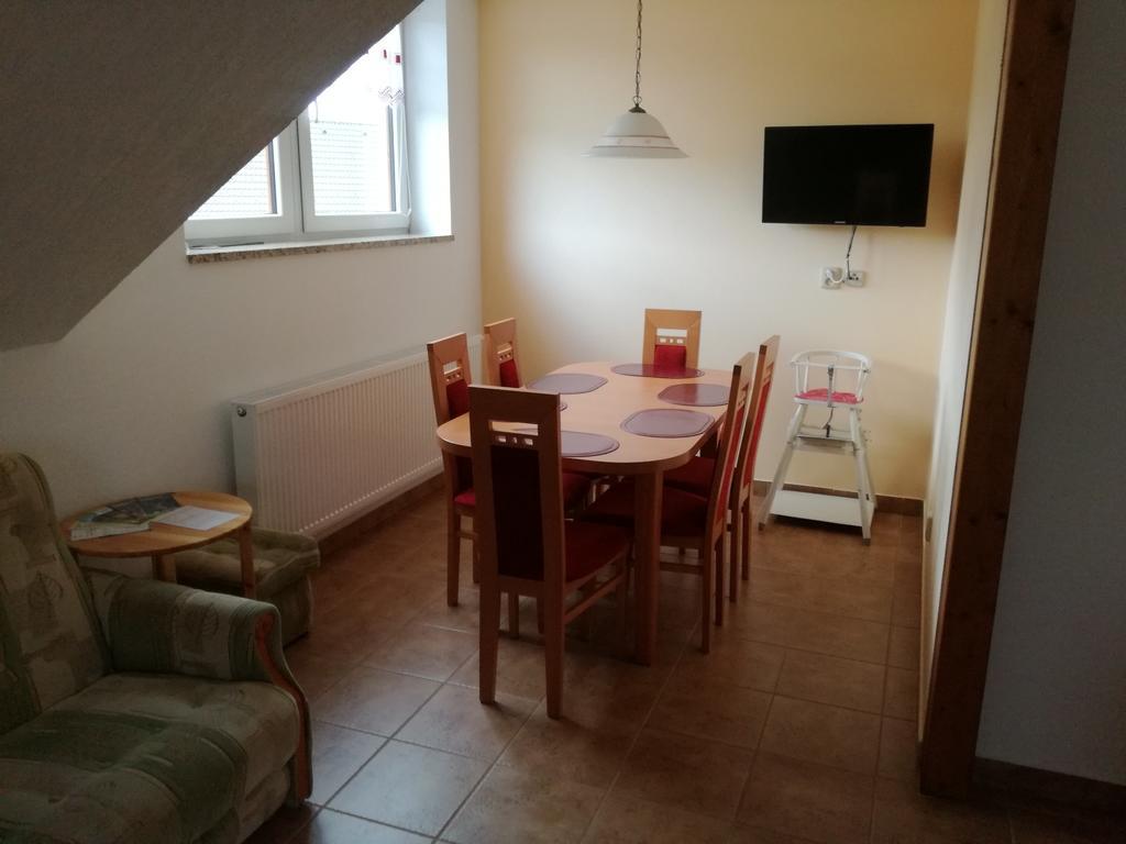 Apartman U Kovaru Kasperske Hory Zewnętrze zdjęcie